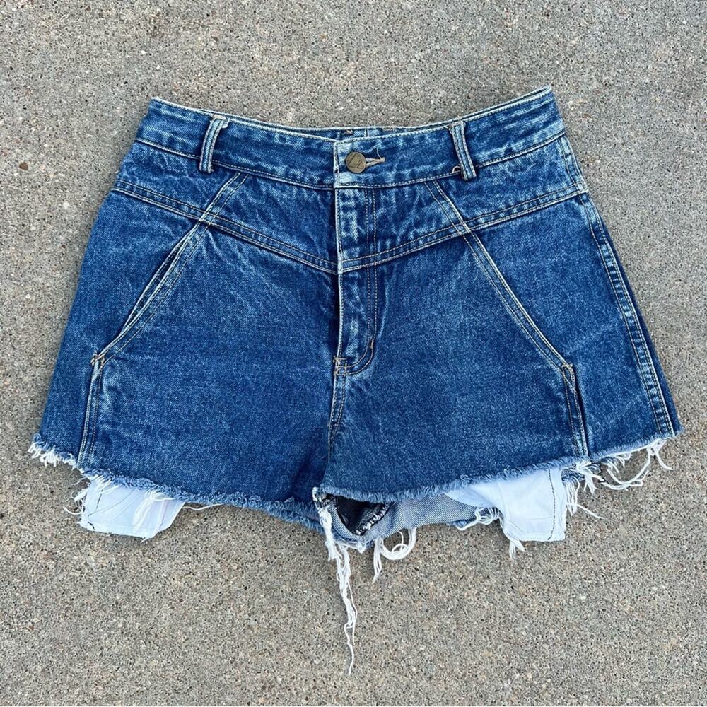 Vintage 80s Liz Wear high rise Cut Off Jean Shorts 25" WAIST